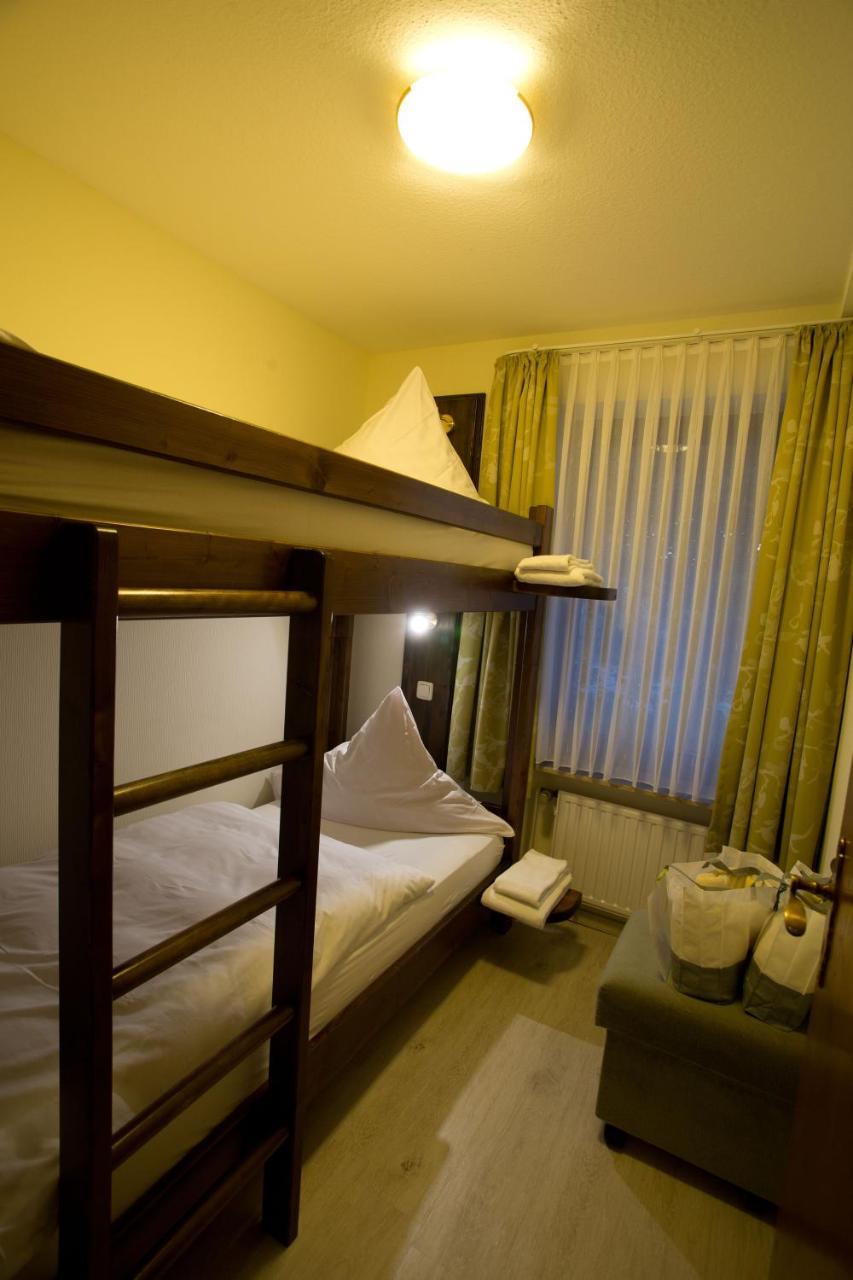 Landhotel Teuteberg Bad Arolsen Exteriör bild